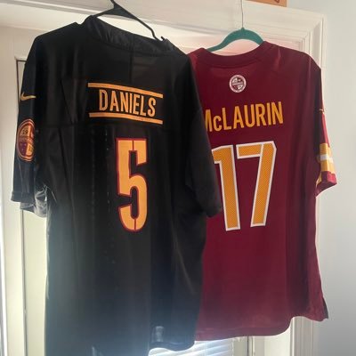 EazyE23_'s profile picture. No matter where life takes me find me with a smile! 703.