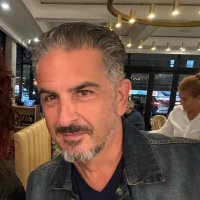 Steve π¬π· πΊπΈ πͺ π΄ βοΈ β€οΈ πΆ (@stevekaratzas) 's Twitter Profile