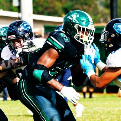 4⭐️ 6’5.5 250 | TE/DE | Cardinal Newman| Class of 2028 | | 3.8 GPA | 3 Sport (🏈🏀🏃🏿♂️) | 📲8087209435 https://t.co/LxJkqH1qDo