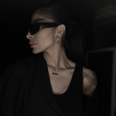 llshinblue's profile picture. اینجا بیشتر خودمم🌗