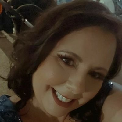 DanielaCintram's profile picture. O segredo da vida não é ter tudo que vc quer , mas amar tudo que vc tem ❤🍀

Palmeirense 🐷 Namorando 😍