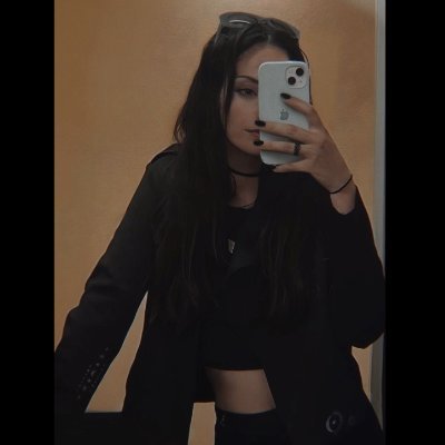 Wilhory's profile picture. Λ 💜