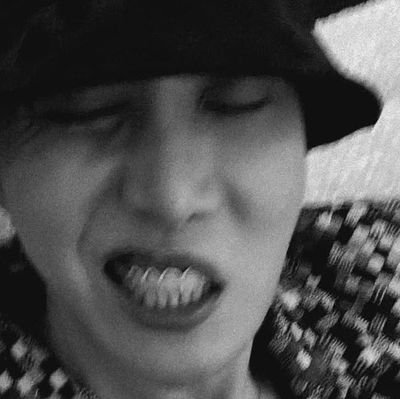 fan account.
bts biggest group in the world.
yoongi guitarrista 🎸