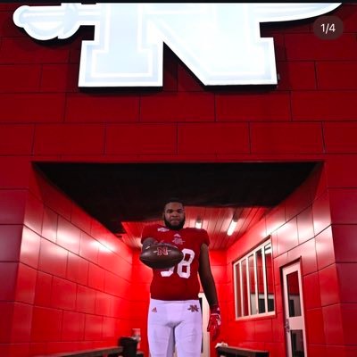 Hamza Rahman |offensive tackle at Nicholls St University