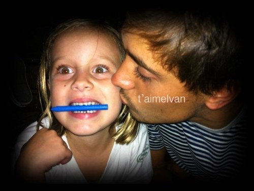 taimeivan's profile picture. Twitter oficial: @Iv_Mendes ♥ Dona das seguintes contas existentes: @ComediaIvan e @EssesFasDoIvan *ambas hackeadas* desde: 08/03/2012 reconhecida: 09/03/2012