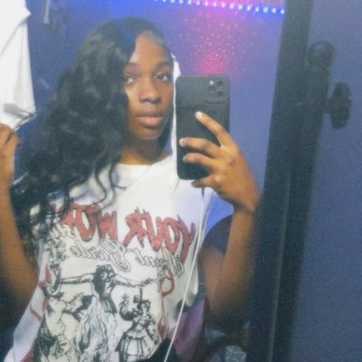 tiannahjenay's profile picture. 