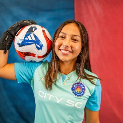 Girls Academy CitySc Gk #43 Lcc grad year 2026 ⚽️🧡 Highlight reel: https://t.co/nx8kxSnSK6