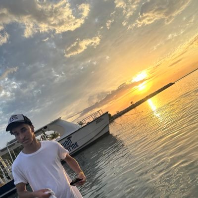 justinestepa's profile picture. 