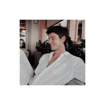 𝖒𝐲𝐭𝐡𝐨𝐦𝐚𝐧𝐢𝐚⠀ ⠀ ⠀ ⠀ ❪mith-uh-mey-nee-uh❫ ⠀⠀ ⠀ ⠀ ⠀ 𝒏𝒐𝒖𝒏 : lying or exaggerating to an ABNORMAL degree. ⠀ ⠀ ⠀ ⠀ ⠀ ⠀ ⠀ ⠀
