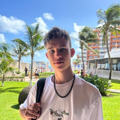 Professional video editor. Engaged 150M+ viewers & 700k subscribers DM for Enquiries š©
