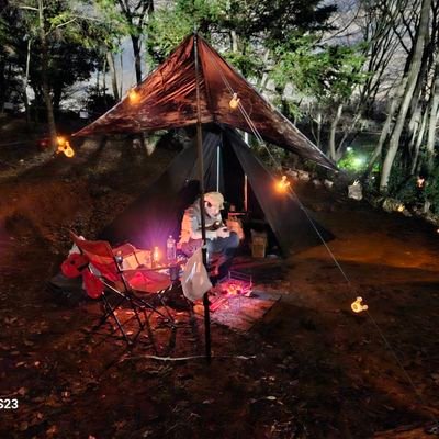 大阪府しがらみタウン富田林出身。
役者やったり裏方やったりしてます。
DIY戦士。
「やる前から出来へん言うな」がモットー