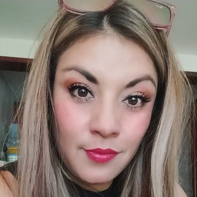 Así,sin más
ni menos,pero yo...🍓🎧😏 DE IGUAL FORMA SOY ÚNICA. 😁😂😎