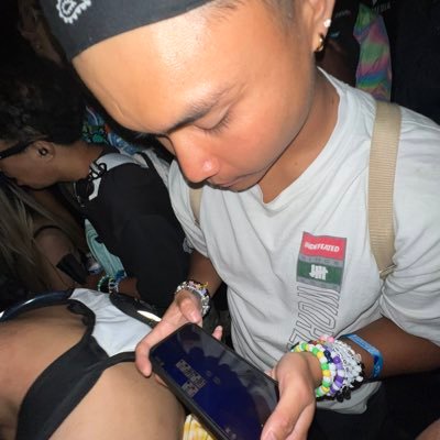 Jay446503229138's profile picture. I complain about losing money