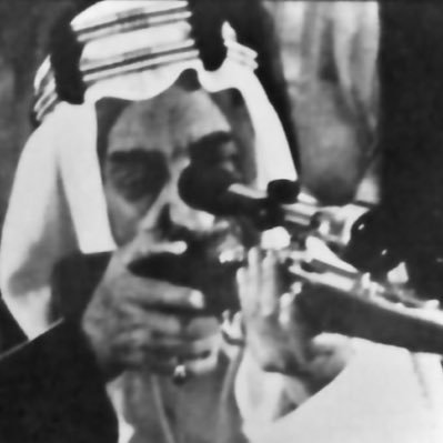 طالبة إعلام رقمي #uqu “هوايتي التصوير 📸| شغوفة بالإعلام 🎞️ | أشارككم أفكاري وتجربتي الإعلامية💡| محبة للقاءات🎤.”