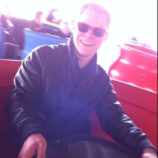 Glenn137's profile picture. Ask!