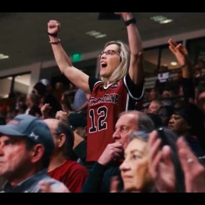 Loves Jesus, my husband, my dogs, @Cloverdayle, Dallas Cowboys & Gamecocks Women’s 🏀! #ForeverToThee Co-founder of The Society of Shenanigans @TheSOShenanigan