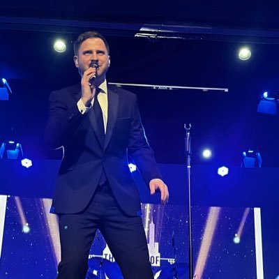 Dad, singer, entertainer, trumpet/flugel (solo/@kbrasstards), IG garethjohnmusic. Producer of Story of Swing. Stream my latest album ‘Live At The Deco’ below👇
