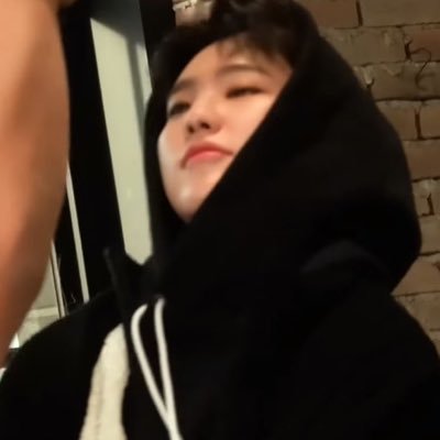 anonreaders_'s profile picture. reading/private account | 25 | seventeen 🐅🐈🍉🤍💭☁️💎