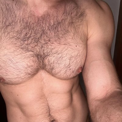 NYC-based Cruising Expert demystifying the art of cruising for gays interested in embarking on an exhilarating journey of adventure, connection, and pleasure.