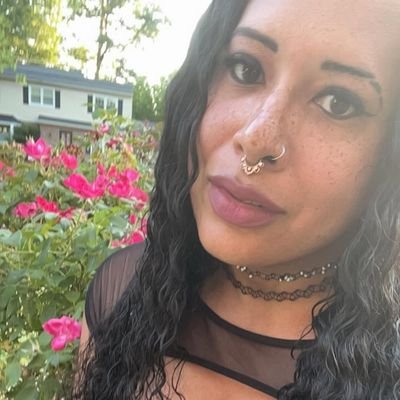 Trans rights are human rights 🏳️⚧️. Deathmatch wrestler. Larger than life. (RP ACCT/NOT NYLA ROSE/NO PICS ARE MINE)
