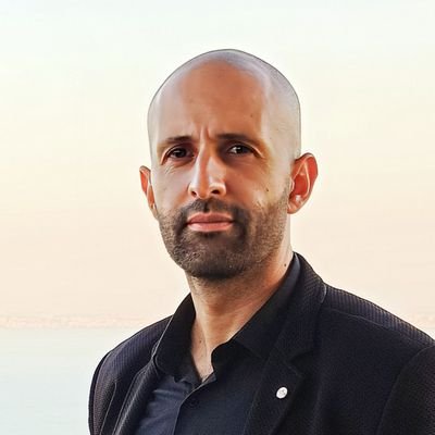 Djamil_Design's profile picture. Freelance 3D Designer :
Don't let your motivation burnout