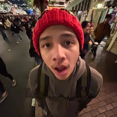 ethanlastname_'s profile picture. NO PRESSURE