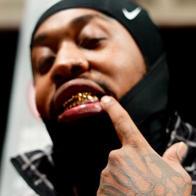 I’m only here cause they took my Facebook 🤷🏽♂️4️⃣🦊 #Artist #For3️⃣ICreep #KKK