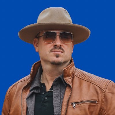 Party Rocker & Bourbon Lover in the heart of Music City, LOZ, and beyond Kentucky raised me, Nashville made me! #BBN #WhoDey #FlyTheW