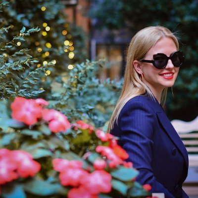 Simplicity is the key to happiness,dog lover who🐕 ,Like swimming🏊♀️, like yoga🧘♀️,like the sun and the beach🏝, like traveling 🚀,long for freed🗽