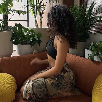 glow763's profile picture. Crypto admirer who turned trader. Together, we’ll ride the waves of digital currencies, seeking opportunities and managing risks.