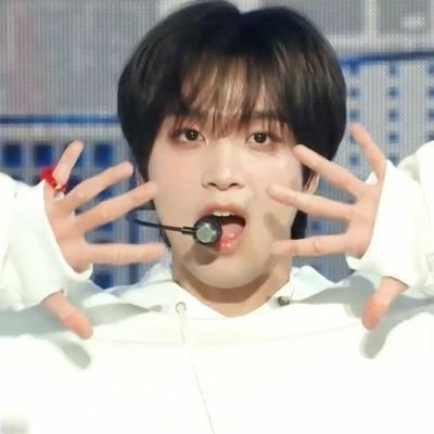 kay_lee_hyuck's profile picture. 🐻🌻