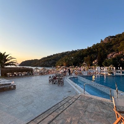 ariph_a2's profile picture. Keep calm and lower your learning rate. @Hacettepe1967, @METU_ODTU