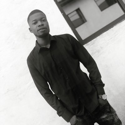 UsmanBe1's profile picture. An Economist, An aspiring tech💻 enthusiastic,No hate just love ☺ A lover of good music #liverpool fan