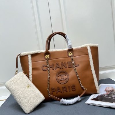 xddq5bjn26's profile picture. let it let it fall down just rain down loving touch rain on me fall like rain drops just rain down on me hey tall happy Friday I had took my vitamins got in the