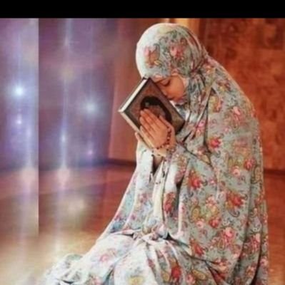 ماتهاب 🇸🇦 امرأه سعوديه مؤمنه ب الله الاسلام حل ل جميع مشاكل الحياه أعظم حريه هي العبوديه لله وحده تصدقو للفقراء اذكركم ونفسي الصدقه مهمه جدا MBS