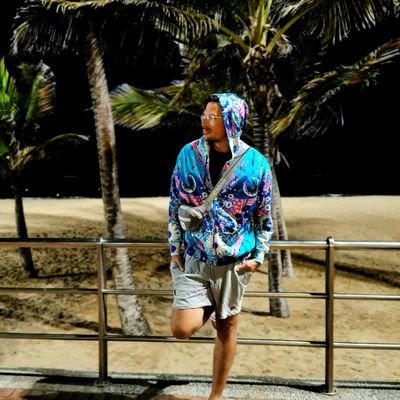 Salzbauer @oopsallsalt | Sometimes sporty, sometimes nerdy 💪🤓 always confused.