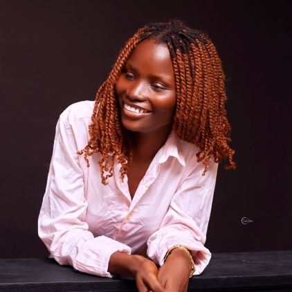 MajoieKoutohou2's profile picture. Rédactrice Tech & Data pour Scale-ups 🚀  
Je traduis vos features complexes en contenu qui convertit.  
Spécialité : SaaS • API • Analytics • Case Studies