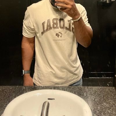 Tiago164794's profile picture. 