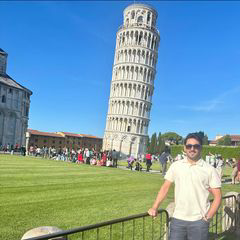 aline974's profile picture. 