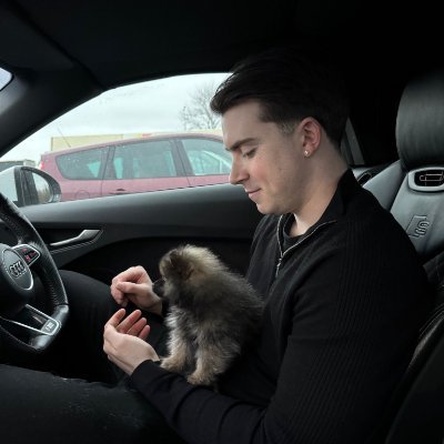 v0sudo's profile picture. Building @billoinvoicing to help freelancers get paid quicker - founder spots still available