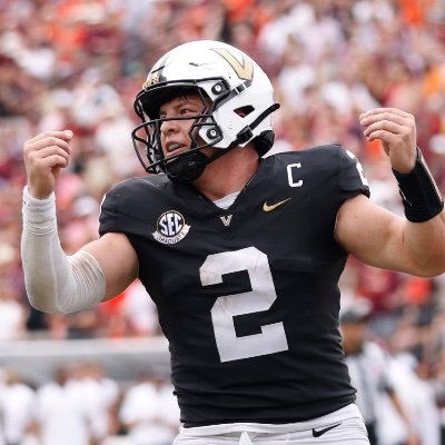 Just a sports fan from Georgia rooting for the Vanderbilt Commodores, the Atlanta Falcons, and the Atlanta Braves. #AnchorDown #RiseUp #BravesWin