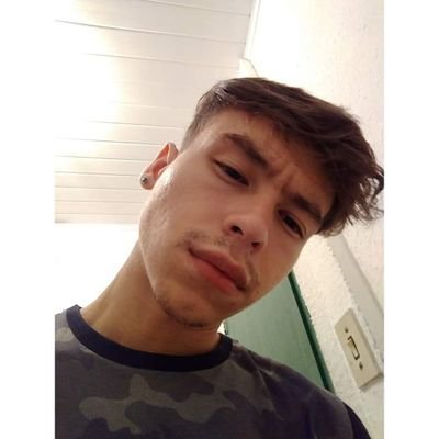 Carlos9848296's profile picture. 