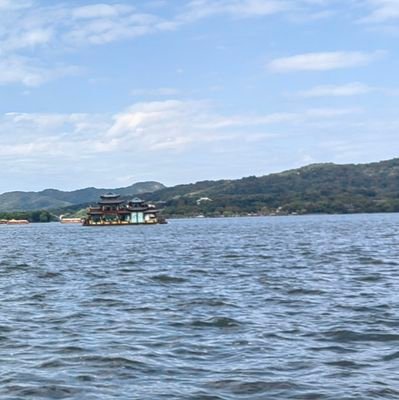 yongyuan18suii's profile picture. 互fo