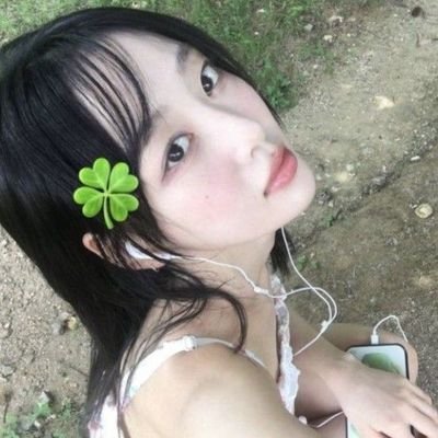 gyyustars's profile picture. ⠀⠀⠀⠀⠀⠀⠀eu i o leehan no aquário 🐠