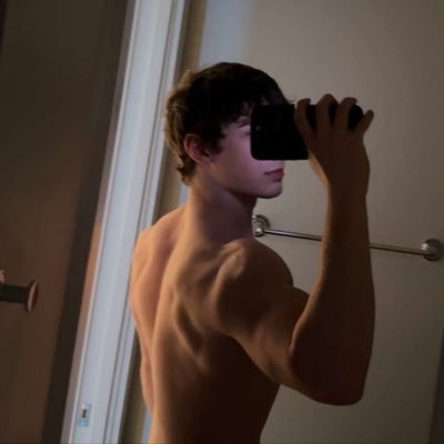 FR4NKLINof's profile picture. Eldest son of Mister Fantastic and the Invisible Woman. Mutant & Proud. pt-eng. MDNI