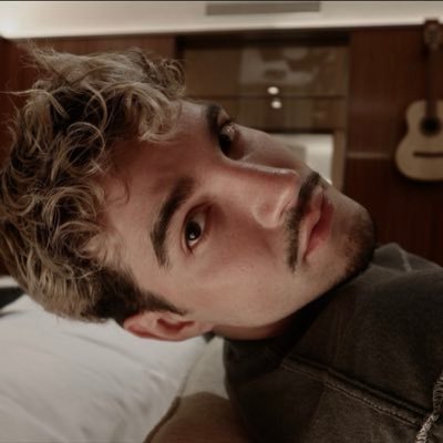 gbjudes's profile picture. ⠀ ⠀ ⠀⠀⠀⠀⠀⠀ books, f1, jão and taylor swift ⠀⠀⠀⠀⠀⠀ ⠀⠀⠀⠀⠀⠀