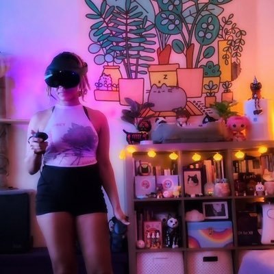 Tech Enablement | Comms & Engagement | #UIX #Designer | #KidLit #Illustrator 🎨👩🏾💻| #XR/#AI/#Tech4good | #VR/#PS5 gaming 🎮 | #Anime/Scifi | bsky: GenkiXR