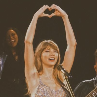 AbiSeijas's profile picture. Buenos Aires, 🇦🇷
Abichuela ♡
Swiftie