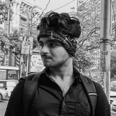 Geek_Called_Avi's profile picture. Lead @Google DG | Front-End Dev ( SaaS ) 🚀 | 4x Hackathon Winner | Balancing b/w DEV. & REV.