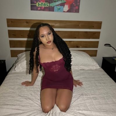 mayaquinnnn's profile picture. https://t.co/SC6K2aKcjC https://t.co/lGkSBzdGU9